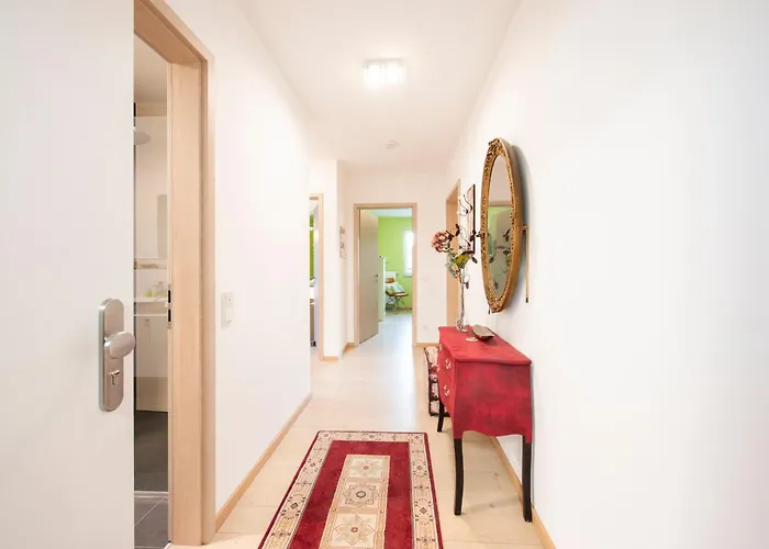 Premium Living - Terrasse & Fahrradweg バイロイト