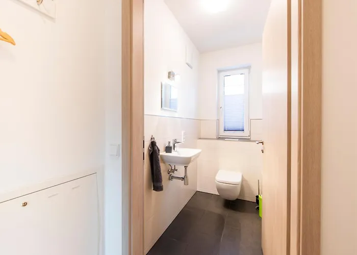 Premium Living - Terrasse & Fahrradweg *