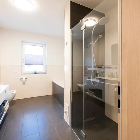 Premium Living - Terrasse & Fahrradweg Bayreuth