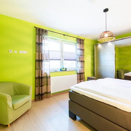 Apartment Premium Living - Terrasse & Fahrradweg